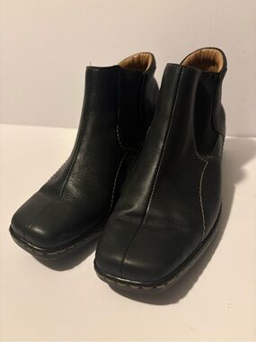 Josef Seibel Black Leather Square Toe Chelsea Ankle Boots 39